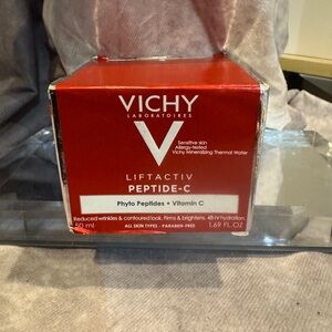 Vichy Liftactiv Peptide-C Moisturizer -